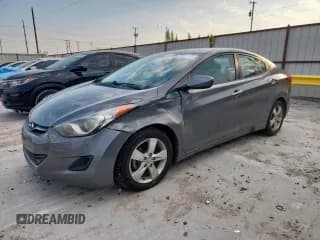 ✅ 2013 Hyundai Elantra GLS • VIN: 5NPDH4AE4DH438721 • Лот: 81651115. Опубликован ранее на Copart с пробегом 157 986 миль. Бесплатный доступ к архиву аукционных продаж из США и подробный отчёт об истории автомобиля на DreamBid. Изображение 1.