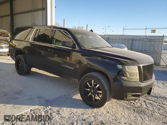 ✅ 2015 Chevrolet Suburban LT • VIN: 1GNSKJKC9FR533492 • Lot: 91855045. Wystawiony na Copart z przebiegiem 333 525 mil. Bezpłatny archiwum sprzedaży aukcyjnych z USA i szczegółowy raport historii pojazdu na DreamBid. Zdjęcie 4.