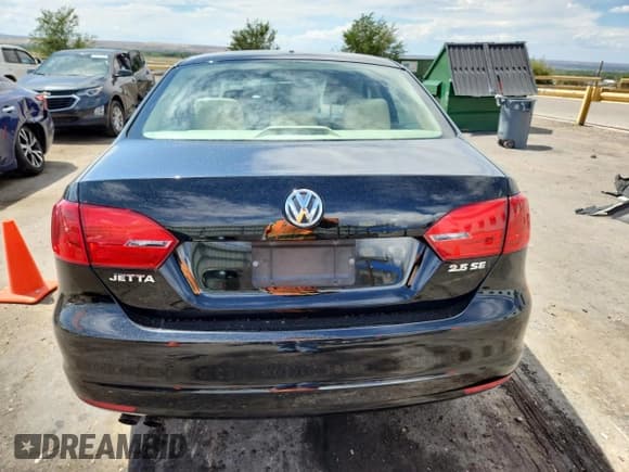 ✅ 2011 Volkswagen Jetta SE • VIN: 3VWBZ7AJ0BM381831 • Лот: 69299645. Опубликован ранее на Copart с пробегом 131 331 миль. Бесплатный доступ к архиву аукционных продаж из США и подробный отчёт об истории автомобиля на DreamBid. Изображение 6.