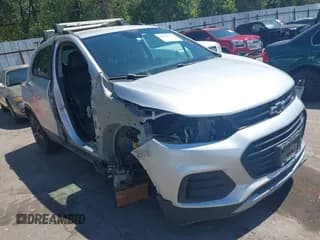 ✅ 2021 Chevrolet Trax LT • VIN: KL7CJPSB2MB357527 • Lot: 42940759. Listed on IAAI with 95,171 mi. Free auction sales archive from the USA and detailed vehicle history report at DreamBid. Image 1.
