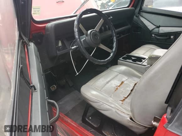 ✅ 1992 Jeep Wrangler • VIN: 2J4FY19P9NJ505484 • Lot: 81412605. Listed on Copart with 257,235 mi. Free auction sales archive from the USA and detailed vehicle history report at DreamBid. Image 8.