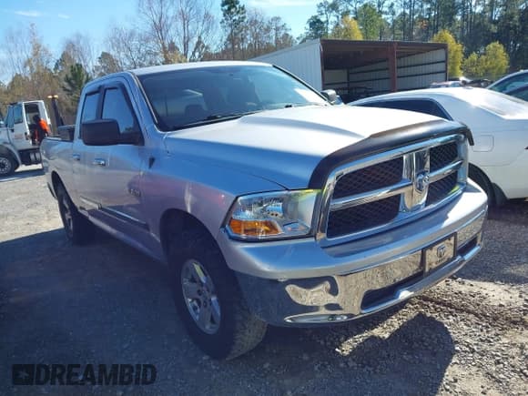 ✅ 2009 Dodge 1500 SLT • VIN: 1D3HB18P49S802340 • Lot: 41265910. Wystawiony na IAAI z przebiegiem 202 510 mil. Bezpłatny archiwum sprzedaży aukcyjnych z USA i szczegółowy raport historii pojazdu na DreamBid. Zdjęcie 1.