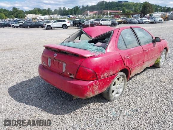 ✅ 2005 Nissan Sentra S • VIN: 3N1CB51D45L507888 • Lot: 41722214. Wystawiony na IAAI z przebiegiem 122 624 mil. Bezpłatny archiwum sprzedaży aukcyjnych z USA i szczegółowy raport historii pojazdu na DreamBid. Zdjęcie 4.