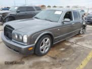 ✅ 2004 Bentley Arnage • VIN: SCBLF34F44CX09842 • Lot: 41349014. Wystawiony na IAAI z przebiegiem Nie podano. Bezpłatny archiwum sprzedaży aukcyjnych z USA i szczegółowy raport historii pojazdu na DreamBid. Zdjęcie 2.