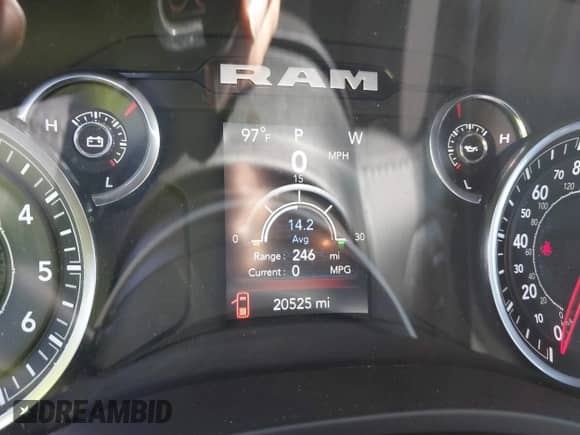 2024 Ram 1500 Big Horn с VIN 1C6SRFFT9RN104495, выставлен на аукционе IAAI как лот 41922130 с пробегом 20 525 миль миль и . История ставок и продаж доступна на DreamBid. Изображение 7.