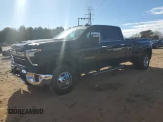 2024 Chevrolet Silverado 3500HD LTZ с VIN 1GC4YUEY0RF270095, выставлен на аукционе Copart как лот 82200454 с пробегом 12 758 миль миль и Списание • Salvage title. История ставок и продаж доступна на DreamBid. Изображение 1.