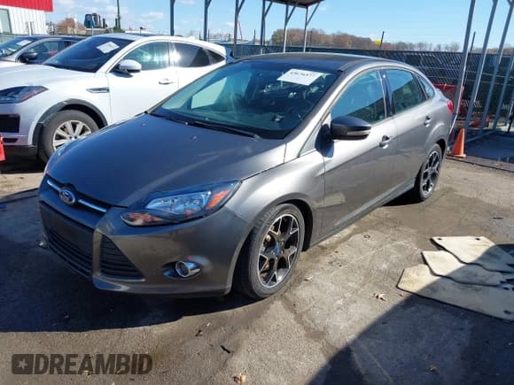 ✅ 2013 Ford Focus SE • VIN: 1FADP3F22DL216451 • Лот: 43676577. Опубликован ранее на IAAI с пробегом 123 129 миль. Бесплатный доступ к архиву аукционных продаж из США и подробный отчёт об истории автомобиля на DreamBid. Изображение 17.