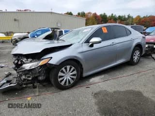 ✅ 2021 Toyota Camry Hybrid LE • VIN: 4T1C31AK4MU552203 • Лот: 91276935. Опубликован ранее на Copart с пробегом Не указан. Бесплатный доступ к архиву аукционных продаж из США и подробный отчёт об истории автомобиля на DreamBid. Изображение 1.