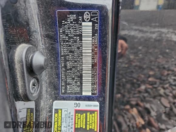 ✅ 2015 Toyota Corolla LE • VIN: 2T1BURHE8FC298782 • Лот: 92761045. Опубликован ранее на Copart с пробегом 124 198 миль. Бесплатный доступ к архиву аукционных продаж из США и подробный отчёт об истории автомобиля на DreamBid. Изображение 13.