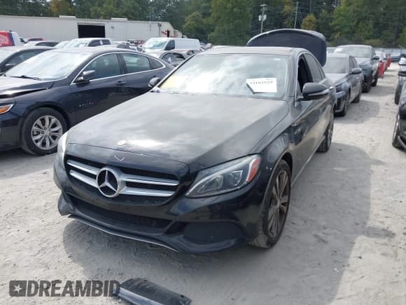 ✅ 2015 Mercedes-Benz C 300 Luxury • VIN: 55SWF4KB1FU024766 • Lot: 43102929. Listed on IAAI with 113,417 mi. Free auction sales archive from the USA and detailed vehicle history report at DreamBid. Image 2.