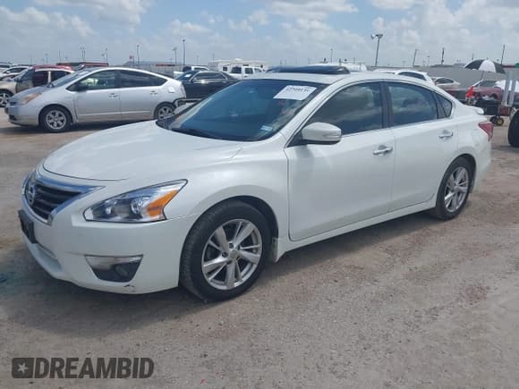 ✅ 2013 Nissan Altima SL • VIN: 1N4AL3AP4DN502629 • Lot: 42749139. Listed on IAAI with 231,999 mi. Free auction sales archive from the USA and detailed vehicle history report at DreamBid. Image 2.