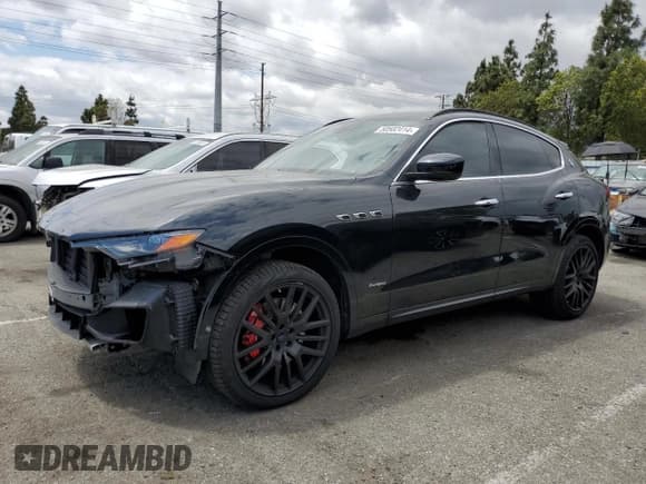 ✅ 2018 Maserati Levante S GranSport • VIN: ZN661YUS0JX291446 • Лот: 50502414. Опубликован ранее на Copart с пробегом 38 987 миль. Бесплатный доступ к архиву аукционных продаж из США и подробный отчёт об истории автомобиля на DreamBid. Изображение 1.