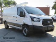✅ 2018 Ford Transit • VIN: 1FTYR1YG9JKA68352 • Лот: 85918324. Опубликован ранее на Copart с пробегом 64 560 миль. Бесплатный доступ к архиву аукционных продаж из США и подробный отчёт об истории автомобиля на DreamBid. Изображение 1.