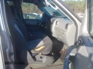 ✅ 2004 Ford Expedition Special Service • VIN: 1FMRU15W14LB53601 • Lot: 43709576. Listed on IAAI with 290,339 mi. Free auction sales archive from the USA and detailed vehicle history report at DreamBid. Image 5.