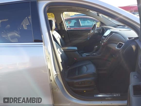 ✅ 2018 Chevrolet Equinox Premier • VIN: 2GNAXVEV6J6312308 • Лот: 43537199. Опубликован ранее на IAAI с пробегом 169 894 миль. Бесплатный доступ к архиву аукционных продаж из США и подробный отчёт об истории автомобиля на DreamBid. Изображение 5.