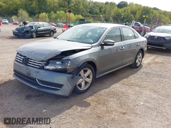 ✅ 2013 Volkswagen Passat SE • VIN: 1VWBN7A3XDC120269 • Lot: 43346556. Listed on IAAI with 184,219 mi. Free auction sales archive from the USA and detailed vehicle history report at DreamBid. Image 2.