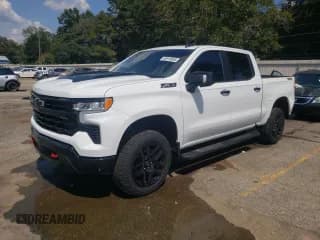 ✅ 2024 Chevrolet Silverado 1500 LT Trail Boss • VIN: 3GCUDFED8RG133800 • Lot: 80918655. Wystawiony na Copart z przebiegiem 21 714 mil. Bezpłatny archiwum sprzedaży aukcyjnych z USA i szczegółowy raport historii pojazdu na DreamBid. Zdjęcie 1.