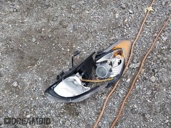 ✅ 2015 Hyundai Elantra • VIN: KMHD35LH3FU244147 • Lot: 43492301. Listed on IAAI with 132,073 mi. Free auction sales archive from the USA and detailed vehicle history report at DreamBid. Image 18.