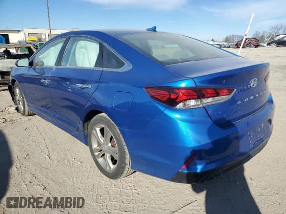 ✅ 2018 Hyundai Sonata Limited • VIN: 5NPE34AF3JH655832 • Lot: 42173733. Listed on Copart with 81,721 mi. Free auction sales archive from the USA and detailed vehicle history report at DreamBid. Image 2.