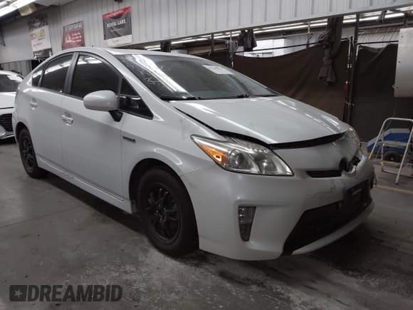 ✅ 2014 Toyota Prius Four • VIN: JTDKN3DU1E1749111 • Lot: 43260413. Wystawiony na IAAI z przebiegiem 113 117 mil. Bezpłatny archiwum sprzedaży aukcyjnych z USA i szczegółowy raport historii pojazdu na DreamBid. Zdjęcie 1.