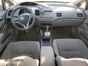 ✅ 2010 Honda Civic DX-G • VIN: 2HGFA1F47AH039576 • Лот: 85690385. Опубликован ранее на Copart с пробегом 213 246 миль. Бесплатный доступ к архиву аукционных продаж из США и подробный отчёт об истории автомобиля на DreamBid. Изображение 8.