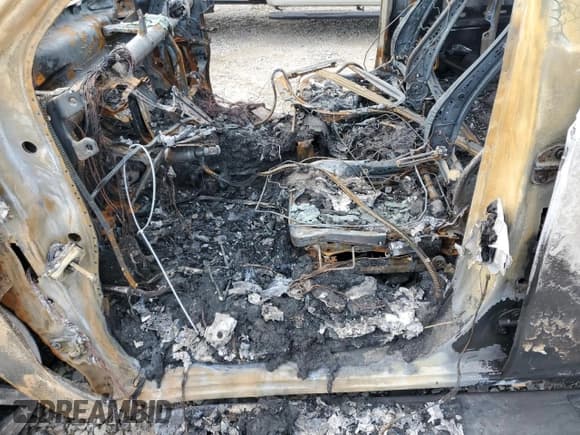 ✅ 2024 Chevrolet Silverado 1500 LT Trail Boss • VIN: 3GCUDFED6RG397128 • Lot: 63386215. Listed on Copart with Not provided. Free auction sales archive from the USA and detailed vehicle history report at DreamBid. Image 7.