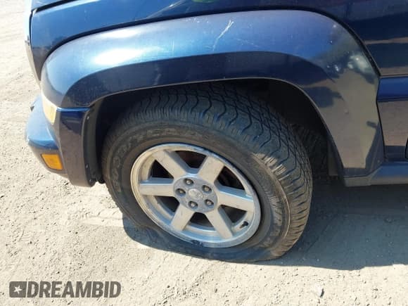 ✅ 2007 Jeep Liberty Limited • VIN: 1J4GL58K07W609860 • Lot: 43164839. Listed on IAAI with 164,735 mi. Free auction sales archive from the USA and detailed vehicle history report at DreamBid. Image 6.