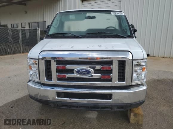 ✅ 2016 Ford Econoline Commercial • VIN: 1FDXE4FS6GDC19995 • Lot: 55162035. Wystawiony na Copart z przebiegiem 241 783 mil. Bezpłatny archiwum sprzedaży aukcyjnych z USA i szczegółowy raport historii pojazdu na DreamBid. Zdjęcie 5.