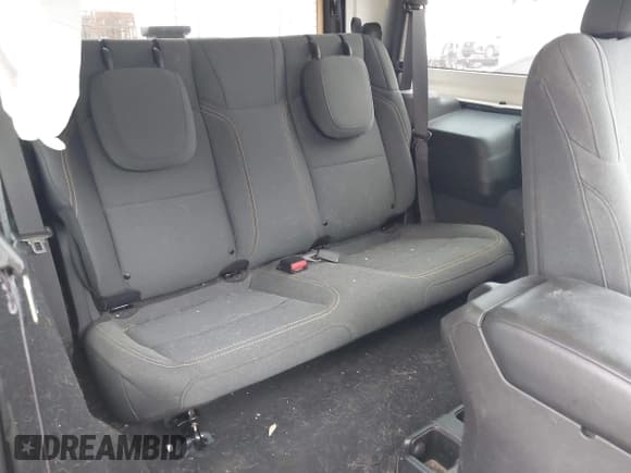 ✅ 2024 Jeep Wrangler Sport • VIN: 1C4PJXAN1RW120611 • Lot: 43155218. Wystawiony na IAAI z przebiegiem 7 817 mil. Bezpłatny archiwum sprzedaży aukcyjnych z USA i szczegółowy raport historii pojazdu na DreamBid. Zdjęcie 8.