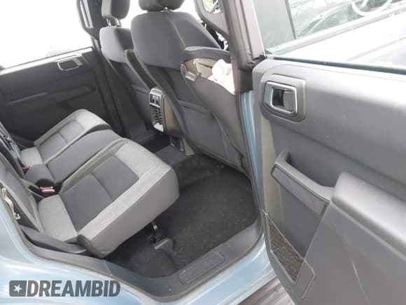 ✅ 2025 Ford Bronco • VIN: 1FMDE6BHXSLA94457 • Lot: 43460750. Listed on IAAI with 2,283 mi. Free auction sales archive from the USA and detailed vehicle history report at DreamBid. Image 8.