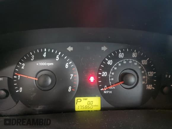 ✅ 2005 Hyundai Elantra GLS • VIN: KMHDN56D45U133849 • Lot: 57776975. Wystawiony na Copart z przebiegiem 175 860 mil. Bezpłatny archiwum sprzedaży aukcyjnych z USA i szczegółowy raport historii pojazdu na DreamBid. Zdjęcie 9.