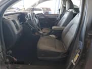 ✅ 2020 Chevrolet Colorado 2WD Work Truck • VIN: 1GCGSBENXL1232340 • Lot: 84656995. Wystawiony na Copart z przebiegiem 73 527 mil. Bezpłatny archiwum sprzedaży aukcyjnych z USA i szczegółowy raport historii pojazdu na DreamBid. Zdjęcie 7.