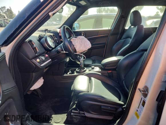 ✅ 2020 MINI Countryman Cooper S • VIN: WMZYW7C02L3L86834 • Лот: 66739295. Опубликован ранее на Copart с пробегом 63 675 миль. Бесплатный доступ к архиву аукционных продаж из США и подробный отчёт об истории автомобиля на DreamBid. Изображение 7.