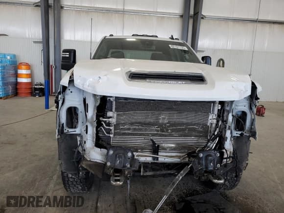 ✅ 2024 Chevrolet Silverado 2500HD LT • VIN: 2GC4YNEY6R1126547 • Лот: 82101135. Опубликован ранее на Copart с пробегом 64 808 миль. Бесплатный доступ к архиву аукционных продаж из США и подробный отчёт об истории автомобиля на DreamBid. Изображение 5.