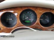 ✅ 2000 Jaguar XJ • VIN: SAJDA14C2YLF16982 • Лот: 44993015. Опубликован ранее на Copart с пробегом 113 629 миль. Бесплатный доступ к архиву аукционных продаж из США и подробный отчёт об истории автомобиля на DreamBid. Изображение 9.