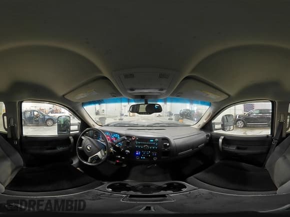 ✅ 2007 Chevrolet Silverado 2500HD 1LT • VIN: 1GCHK23K87F547286 • Лот: 92171725. Опубликован ранее на Copart с пробегом 183 666 миль. Бесплатный доступ к архиву аукционных продаж из США и подробный отчёт об истории автомобиля на DreamBid. Изображение 14.