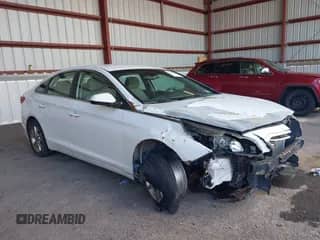 2016 Hyundai Sonata SE with VIN 5NPE24AF6GH426900, listed as a IAAI auction lot 43510995 with 185,024 mi miles and . Bid and sale history available at DreamBid. Image 1.