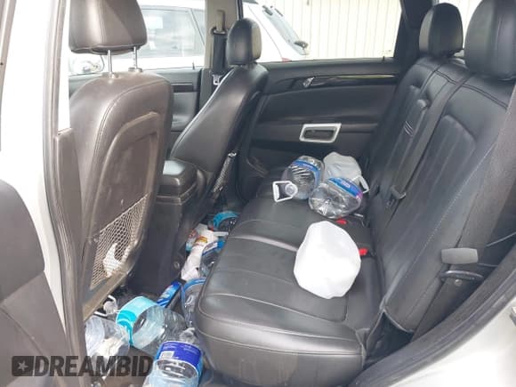 ✅ 2014 Chevrolet Captiva Sport LT • VIN: 3GNAL3EK7ES666237 • Lot: 42325701. Wystawiony na IAAI z przebiegiem 222 413 mil. Bezpłatny archiwum sprzedaży aukcyjnych z USA i szczegółowy raport historii pojazdu na DreamBid. Zdjęcie 8.