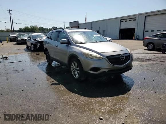 ✅ 2013 Mazda CX-9 Grand Touring • VIN: JM3TB2DAXD0417970 • Лот: 71644815. Опубликован ранее на Copart с пробегом 205 844 миль. Бесплатный доступ к архиву аукционных продаж из США и подробный отчёт об истории автомобиля на DreamBid. Изображение 15.
