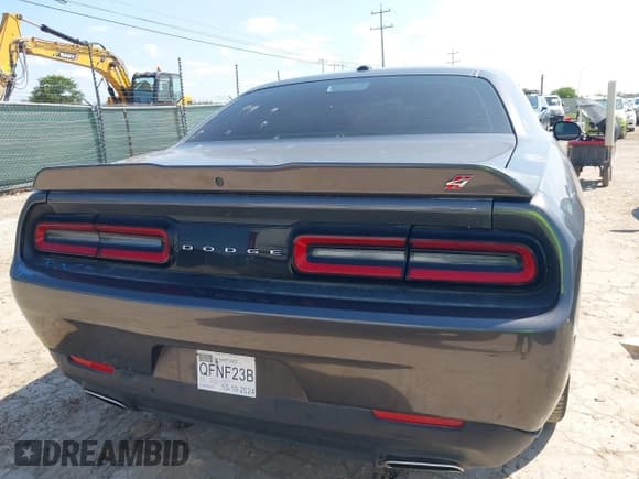 ✅ 2022 Dodge Challenger GT • VIN: 2C3CDZKGXNH223749 • Lot: 42376123. Listed on IAAI with 43,790 mi. Free auction sales archive from the USA and detailed vehicle history report at DreamBid. Image 16.