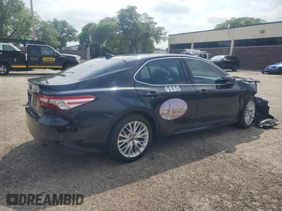 2020 Toyota Camry Hybrid XLE z VIN 4T1F31AK6LU520817, wystawiony jako Copart lot #68915455 z przebiegiem 151 698 mil mil oraz Szkoda całkowita • Salvage title. Historia ofert i sprzedaży dostępna na DreamBid. Obrazek 3.