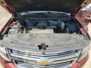 ✅ 2017 Chevrolet Suburban Premier • VIN: 1GNSKJKCXHR154519 • Lot: 65890234. Wystawiony na Copart z przebiegiem 148 955 mil. Bezpłatny archiwum sprzedaży aukcyjnych z USA i szczegółowy raport historii pojazdu na DreamBid. Zdjęcie 12.