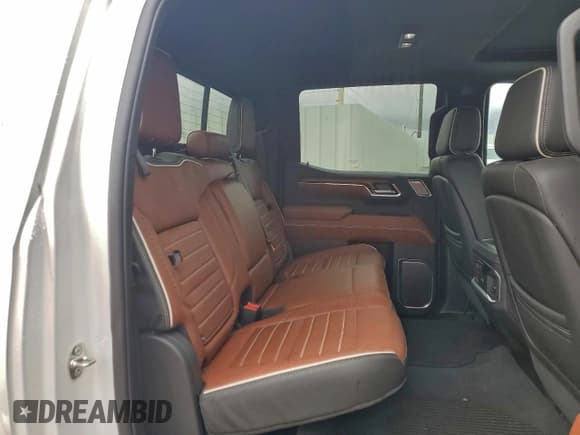 ✅ 2024 GMC Sierra 1500 Denali Ultimate • VIN: 1GTUUHEL1RZ344162 • Lot: 95291995. Wystawiony na Copart z przebiegiem 31 995 mil. Bezpłatny archiwum sprzedaży aukcyjnych z USA i szczegółowy raport historii pojazdu na DreamBid. Zdjęcie 10.