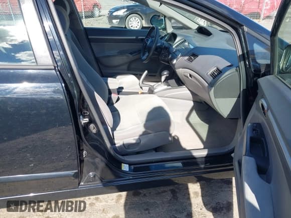 ✅ 2010 Honda Civic EX • VIN: 19XFA1F88AE030608 • Лот: 43590979. Опубликован ранее на IAAI с пробегом 109 032 миль. Бесплатный доступ к архиву аукционных продаж из США и подробный отчёт об истории автомобиля на DreamBid. Изображение 5.