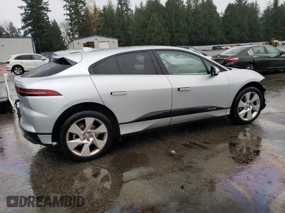 ✅ 2020 Jaguar I-Pace SE • VIN: SADHC2S14L1F81262 • Lot: 79630114. Wystawiony na Copart z przebiegiem 17 894 mil. Bezpłatny archiwum sprzedaży aukcyjnych z USA i szczegółowy raport historii pojazdu na DreamBid. Zdjęcie 3.