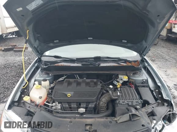 ✅ 2009 Dodge Avenger SE • VIN: 1B3LC46B39N562125 • Lot: 41233245. Wystawiony na IAAI z przebiegiem 72 835 mil. Bezpłatny archiwum sprzedaży aukcyjnych z USA i szczegółowy raport historii pojazdu na DreamBid. Zdjęcie 10.