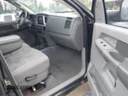 ✅ 2007 Dodge 1500 Laramie • VIN: 3D7KS19D97G746117 • Lot: 42509554. Wystawiony na IAAI z przebiegiem 121 548 mil. Bezpłatny archiwum sprzedaży aukcyjnych z USA i szczegółowy raport historii pojazdu na DreamBid. Zdjęcie 5.