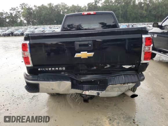 ✅ 2015 Chevrolet Silverado 2500HD LT • VIN: 1GC1CVEG9FF561138 • Lot: 63829185. Wystawiony na Copart z przebiegiem 112 658 mil. Bezpłatny archiwum sprzedaży aukcyjnych z USA i szczegółowy raport historii pojazdu na DreamBid. Zdjęcie 6.