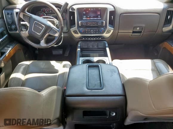 ✅ 2015 GMC Sierra 2500HD SLT • VIN: 1GT12ZE80FF522330 • Lot: 70948265. Wystawiony na Copart z przebiegiem 153 685 mil. Bezpłatny archiwum sprzedaży aukcyjnych z USA i szczegółowy raport historii pojazdu na DreamBid. Zdjęcie 8.