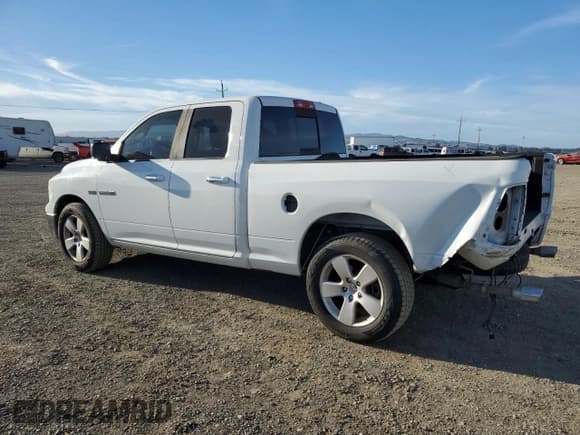 ✅ 2010 Dodge 1500 SLT • VIN: 1D7RB1GT3AS246530 • Lot: 75389734. Wystawiony na Copart z przebiegiem 54 566 mil. Bezpłatny archiwum sprzedaży aukcyjnych z USA i szczegółowy raport historii pojazdu na DreamBid. Zdjęcie 2.